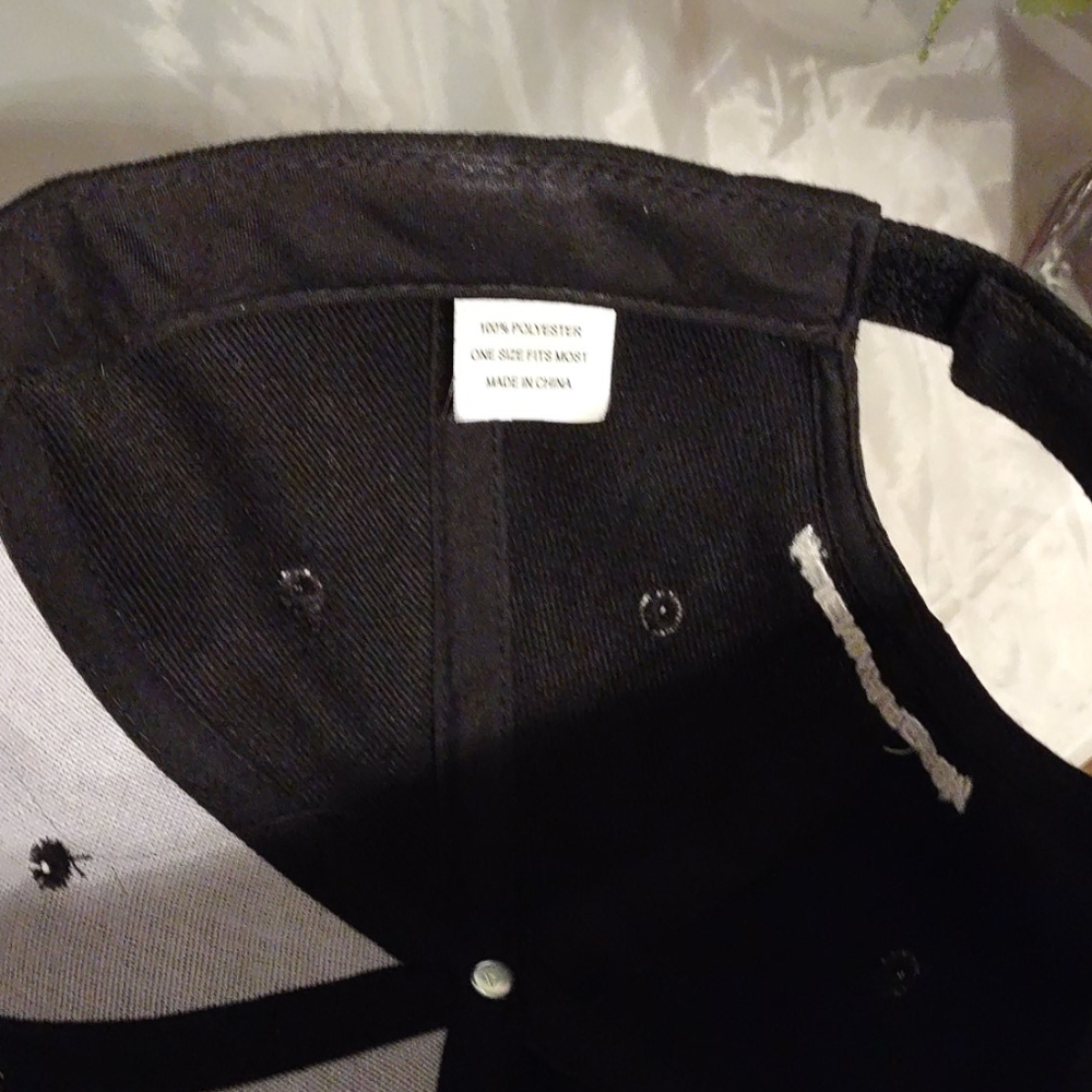 Face hat - Picture 3 of 4
